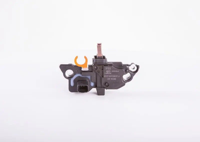 Handler.Part Alternator regulator Bosch F00MA45234 1