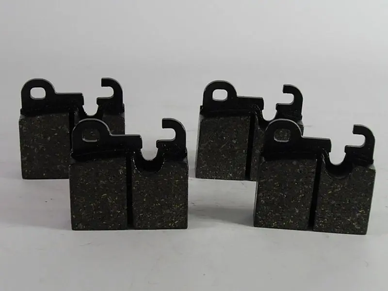 Handler.Part Brake pad set, disc brake Bosch 0986464361 2