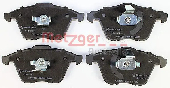 Handler.Part Brake pad set, disc brake METZGER 1170233 2