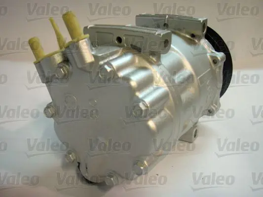 Handler.Part Compressor, air conditioning Valeo 813662 1