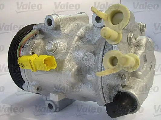 Handler.Part Compressor, air conditioning Valeo 813725 1