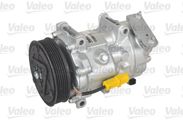 Handler.Part Compressor, air conditioning Valeo 813717 1