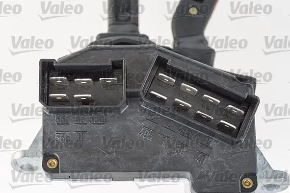 Handler.Part Steering column switch Valeo 645138 2