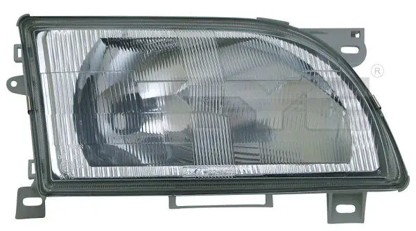 Handler.Part Headlight TYC 205211082 1