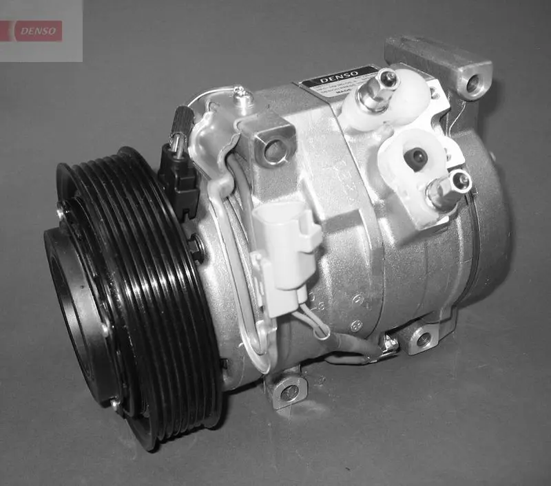 Handler.Part Compressor, air conditioning Denso DCP50040 1