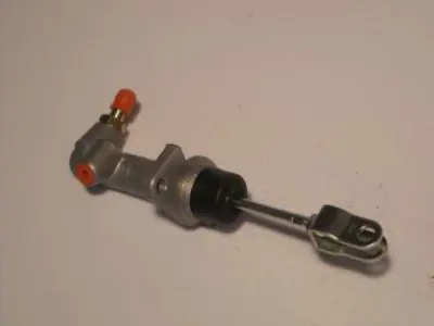 Handler.Part Master cylinder, clutch AISIN QO007 1