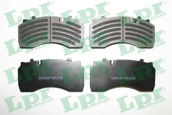 Handler.Part Brake pad set, disc brake LPR 05P1183 1