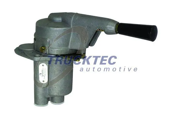 Handler.Part Brake valve, parking brake TRUCKTEC AUTOMOTIVE 0135147 1