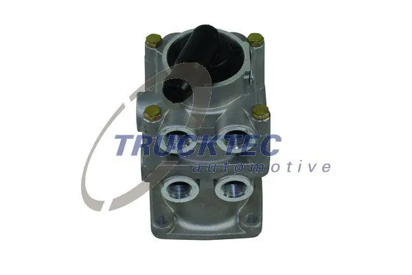 Handler.Part Brake valve, service brake TRUCKTEC AUTOMOTIVE 0135151 1