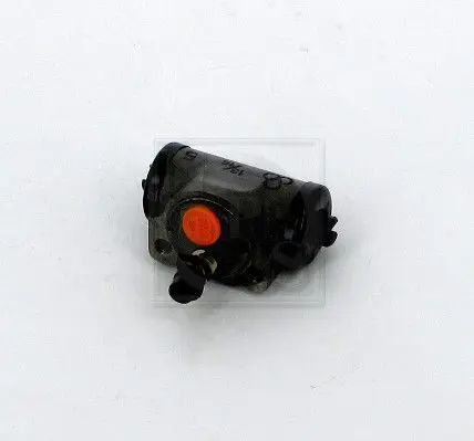 Handler.Part Wheel brake cylinder NPS M323I33 1